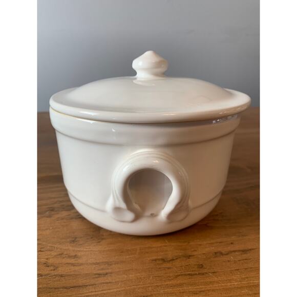 Sur La Table Round Covered Baking Dish White Serving Dish Soup 6" Diameter - Picture 2 of 13